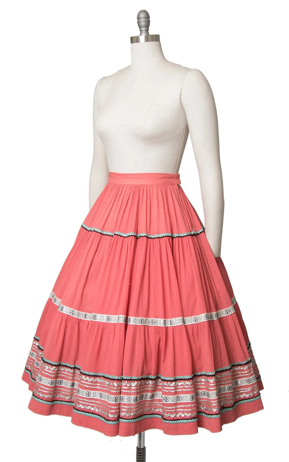 💐 SPRING CLEAROUT 💐 1950s Pink Ric Rac Patio Circle Skirt | small