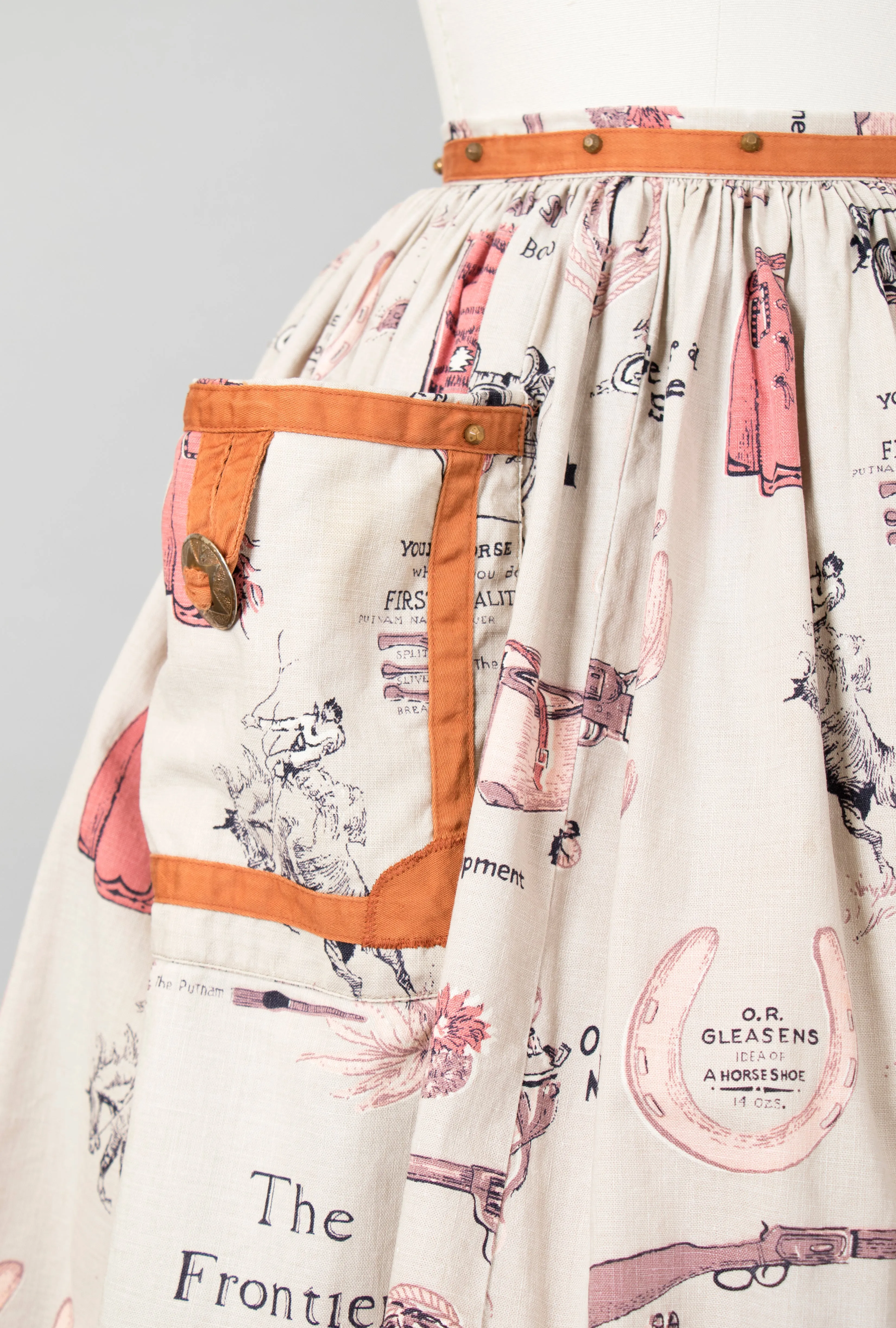 💐 SPRING CLEAROUT 💐 1950s Wild West Novelty Print Skirt | small