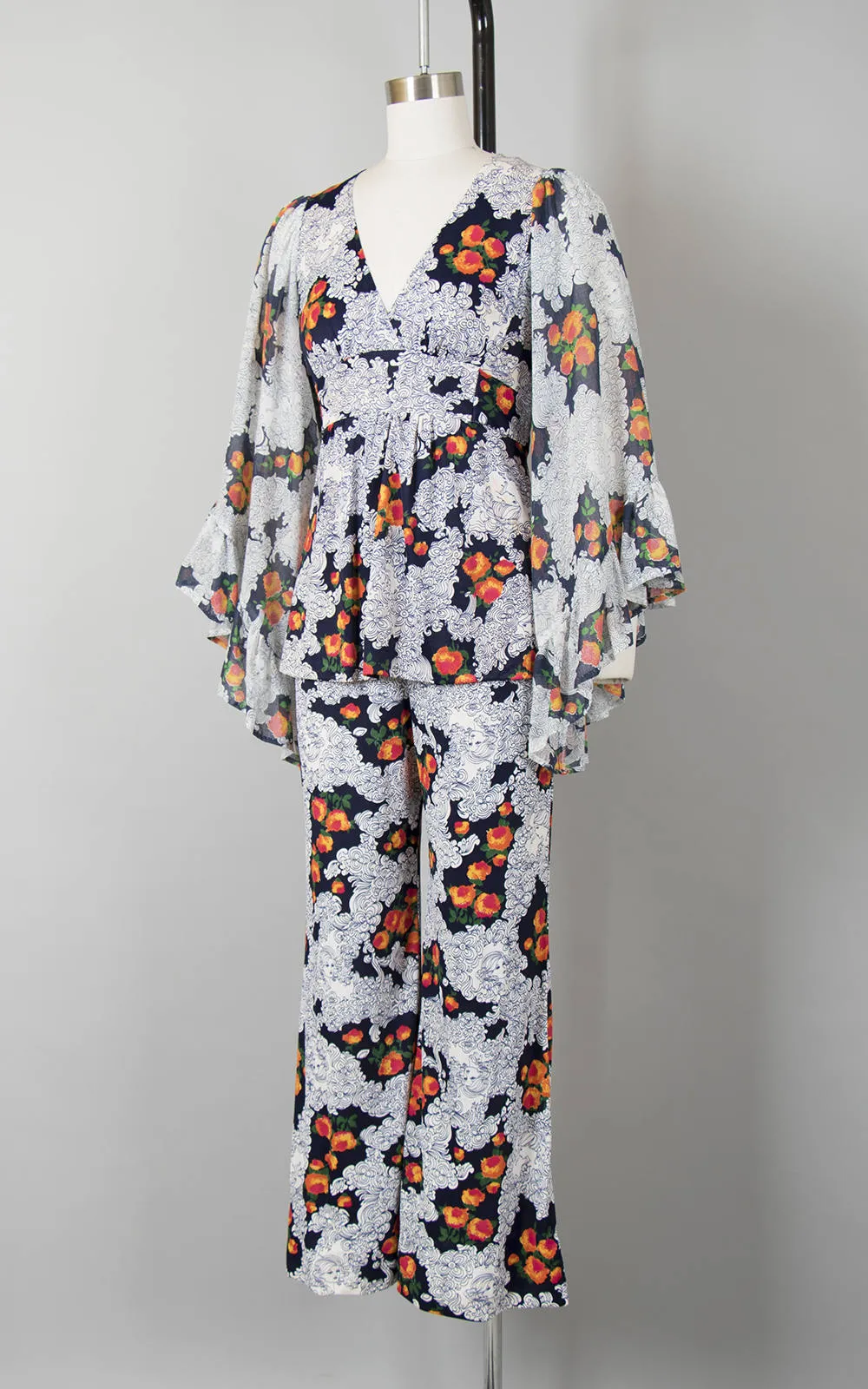 1970s Lady Novelty Print Angel Sleeve Set | x-small/small