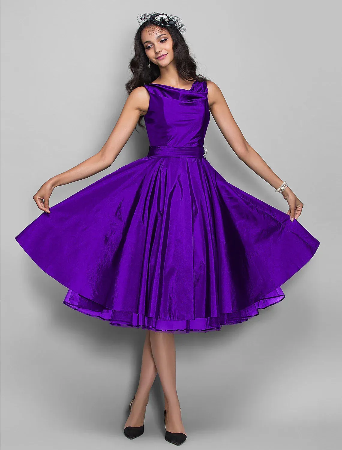 A-Line Cocktail Dresses Vintage Dress Halloween Knee Length Sleeveless V Neck Taffeta with Pleats Crystals