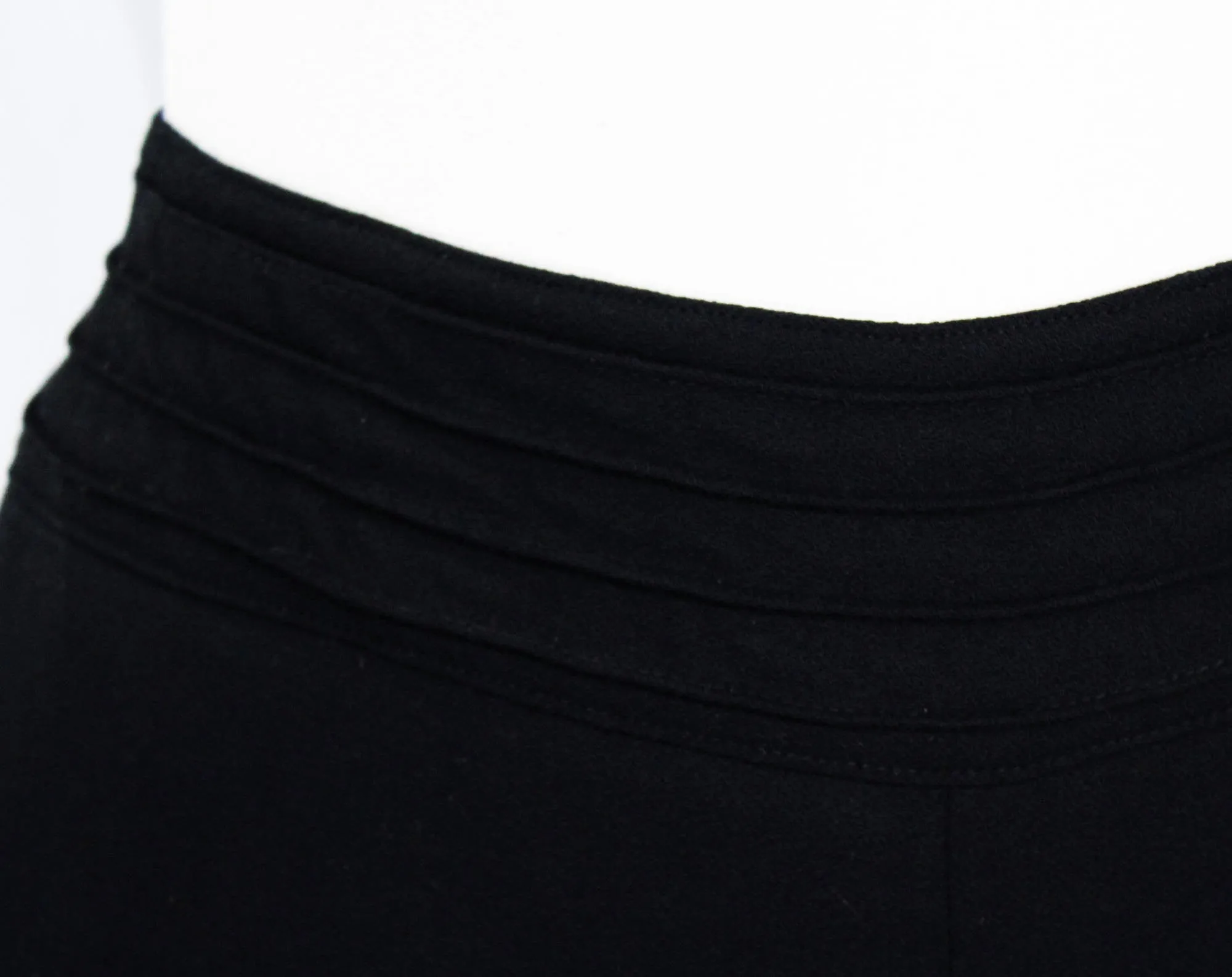 Giorgio Armani Size 12 Black Pant - Classic Minimalist 1980s 90s Tailored Crepe Ladies Pants - Tapered Legs - Ridged Waistband - Waist 29.5