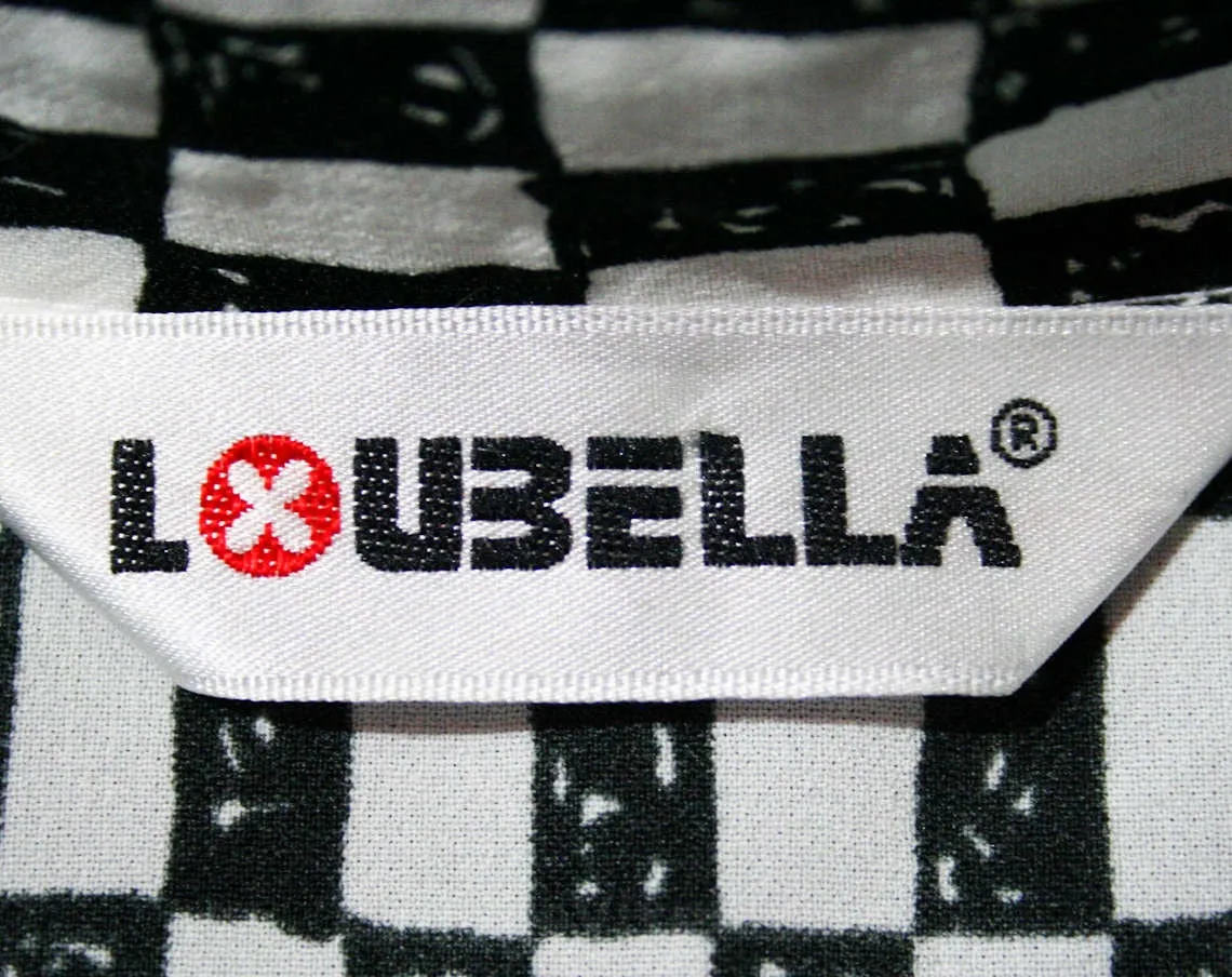 Size 10 Latin Dancers Shirt - 1980s Silky Top - New Wave Chic - 80s - Black & White Checked - Samba Style Novelty Print - Bust 40.5 - 42974