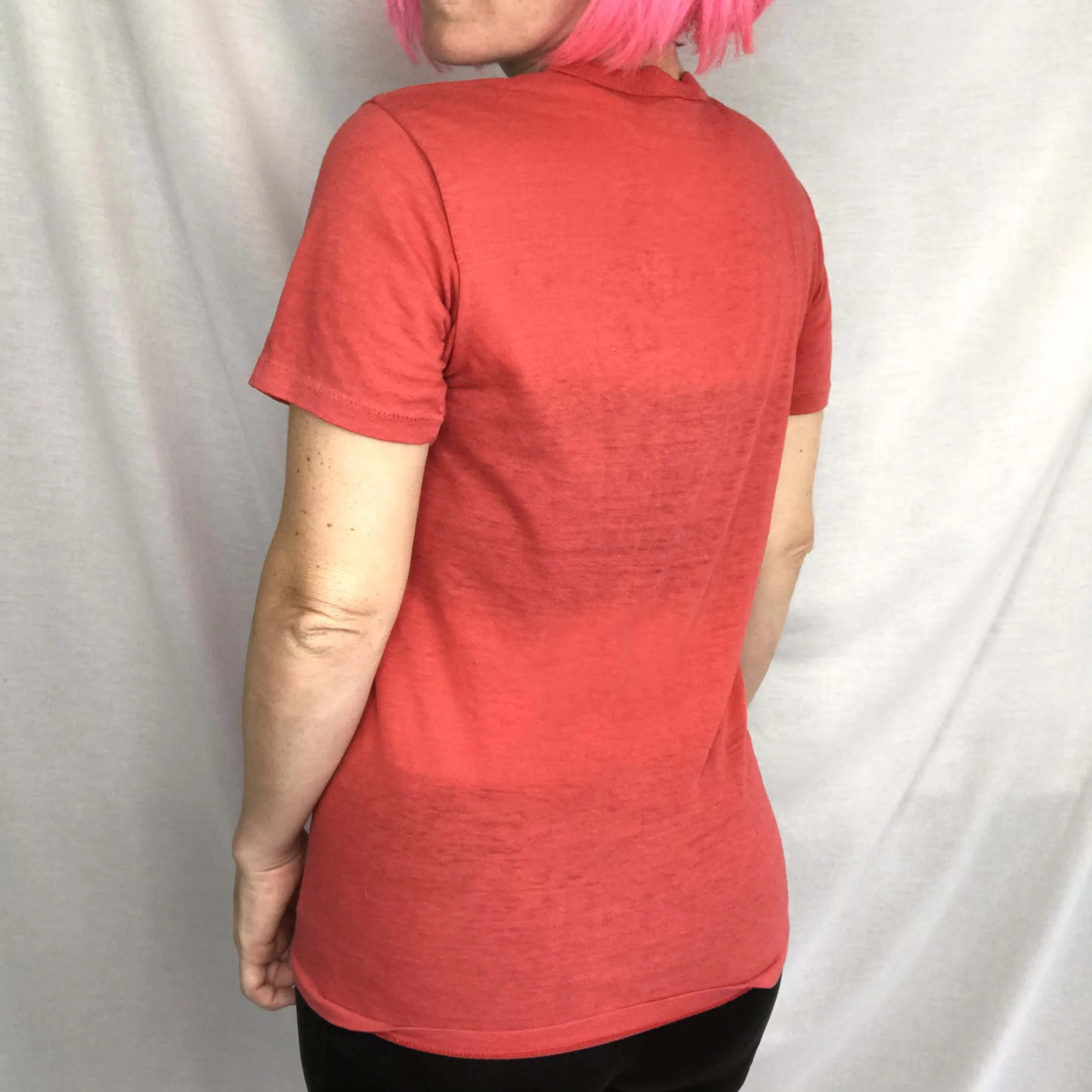 Vintage 70s | Red Single Stitch Tee Soft Novelty Foxy Lady Hippie T Shirt | S