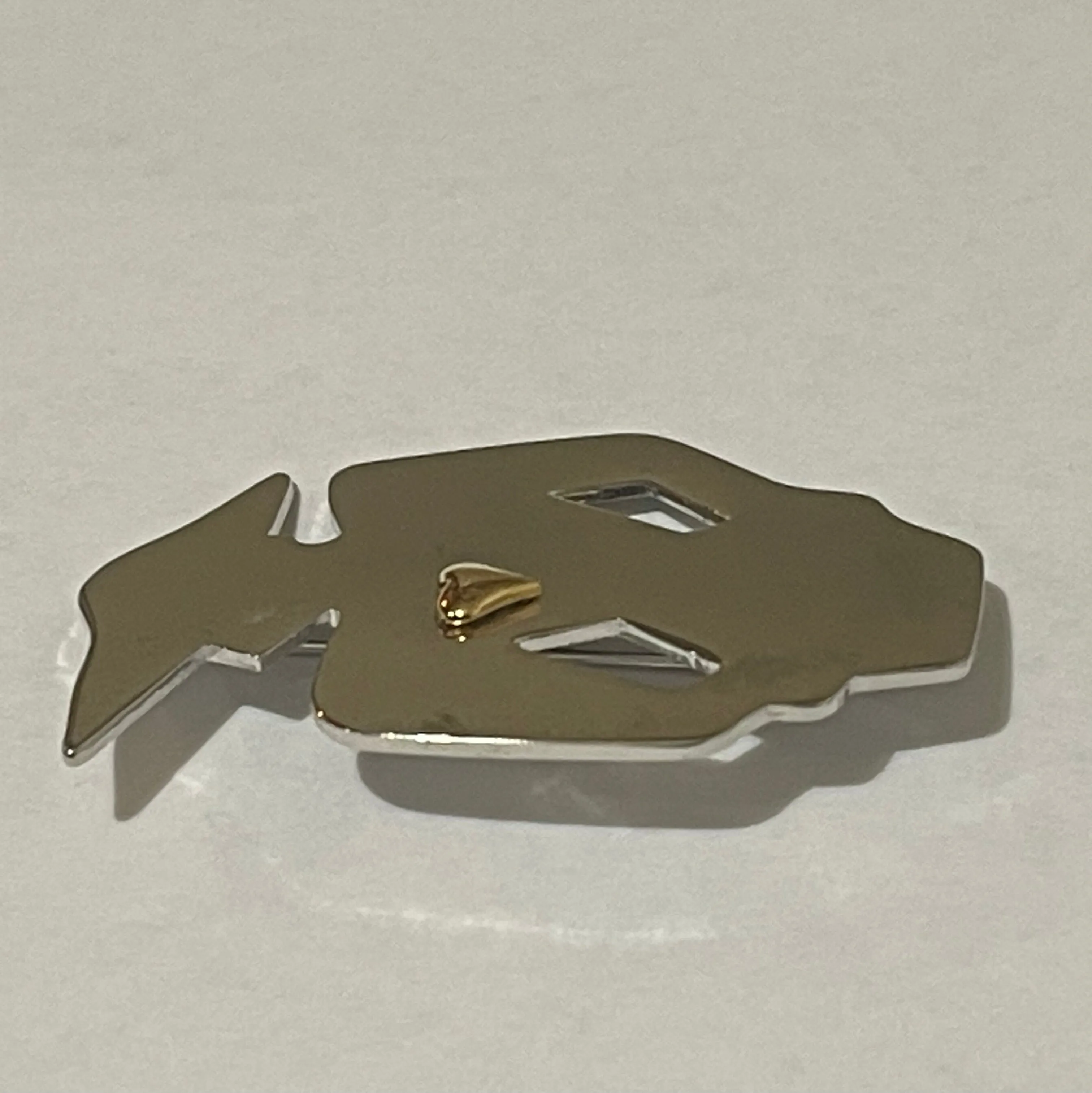 Vintage Silver Silhouette Lady Brooch Womens Gold Toned Heart Scarf Jacket Pin